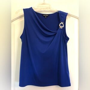 Ellen Tracy Women's Blue Sleeveless Top Size Medium, gold detail, soft fabric